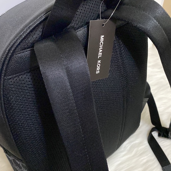 Men’s Michael Kors Store Cooper Large Backpack MK Monogram Dark Blue Color NWT - Picture 8 of 12